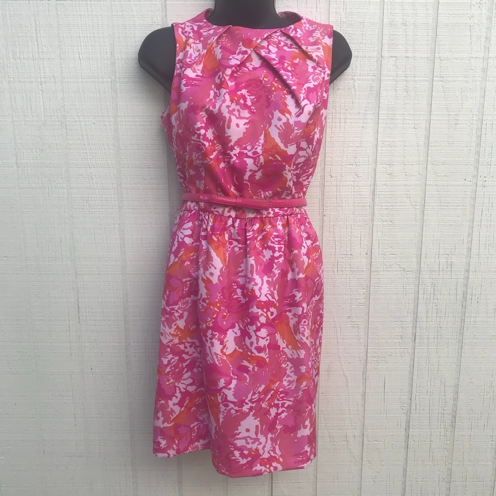 Single pink floral dress w/ belt